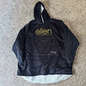 RARE - Comfy sherpa lined warm *Ellen Degeneres Show* one size hoodie blanket